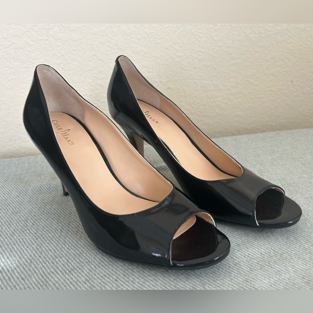 Cole Haan Air Lainey Pump Peep Toe Heels Black Patent Slip On Size 9B